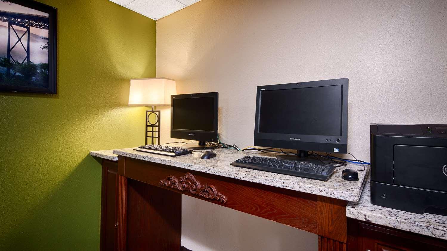 Rodeway Inn Barboursville Екстериор снимка